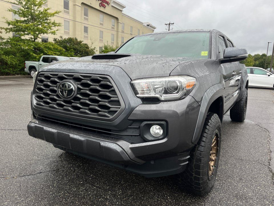 Used 2021 Toyota Tacoma TRD Sport AWD/4WD image 26