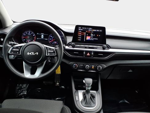 Used 2023 Kia Forte LXS w/ LXS Technology Package image 11