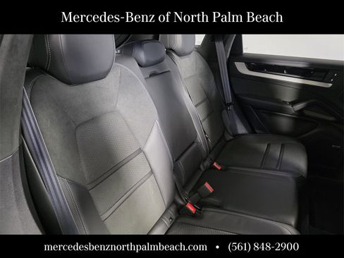 Used 2025 Porsche Cayenne GTS image 30