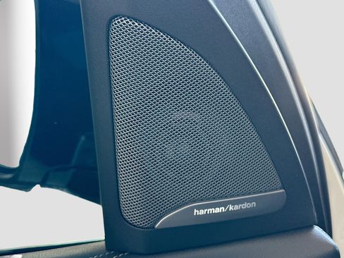 Used 2024 BMW X5 sDrive40i w/ M Sport Package image 19