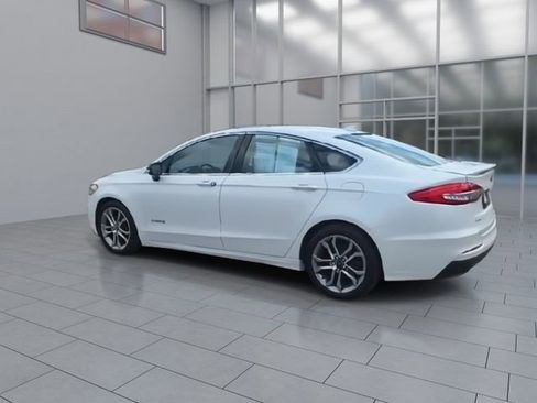 Used 2019 Ford Fusion Titanium FWD image 6