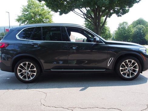 Used 2022 BMW X5 sDrive40i w/ Premium Package RWD image 8
