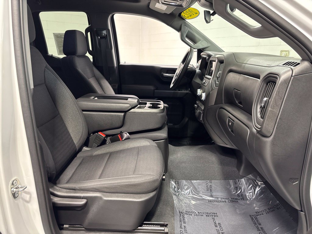Used 2023 GMC Sierra 1500 Pro w/ Graphite Edition AWD/4WD image 10