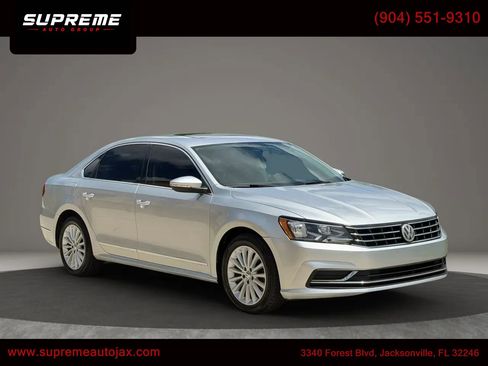 Used 2016 Volkswagen Passat 1.8T SE FWD image 1