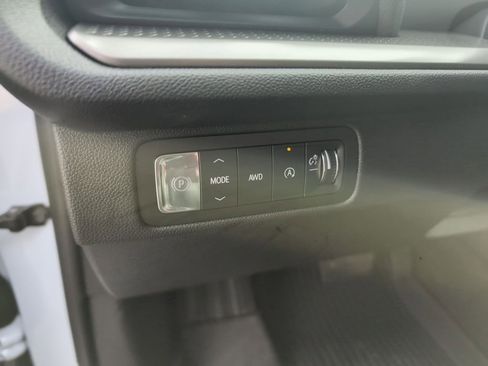 New 2026 Chevrolet Traverse LT w/ Sun and Wheel Package image 16