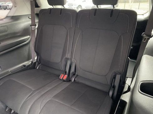 Certified 2023 Jeep Grand Cherokee L Laredo image 35