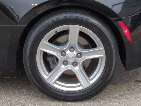 Used 2022 Chevrolet Camaro LT image 13