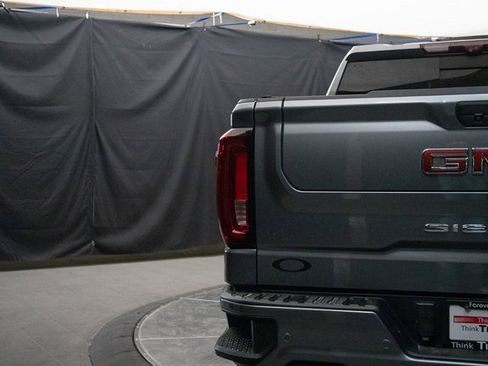 Used 2022 GMC Sierra 1500 AT4 w/ AT4 Premium Package image 12