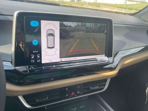 New 2026 Volkswagen Atlas Cross Sport SEL R-Line image 28