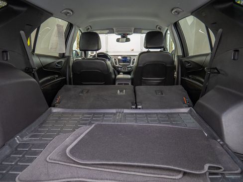 Used 2022 Chevrolet Equinox Premier AWD/4WD image 18