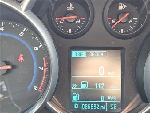 Used 2015 Chevrolet Cruze LT image 10