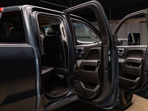 Used 2018 Chevrolet Silverado 1500 LTZ Z71 w/ LTZ Plus Package image 31