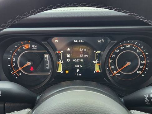 New 2025 Jeep Wrangler Unlimited Rubicon image 12