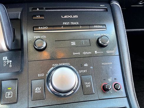 Used 2014 Lexus CT 200h FWD image 33