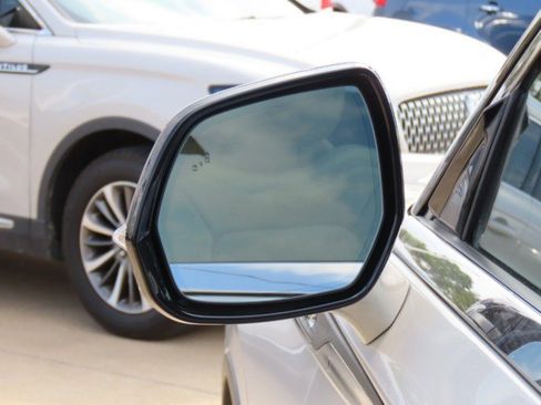 Used 2021 Lincoln Aviator Reserve w/ Equipment Group 202A image 17