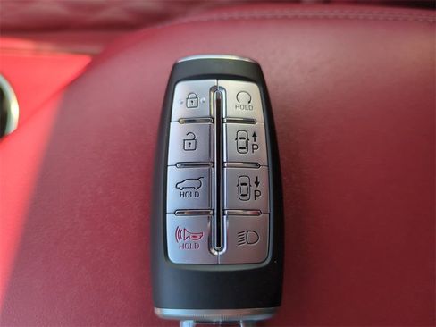 Used 2023 Genesis GV70 3.5T Sport w/ Sport Prestige Package image 39