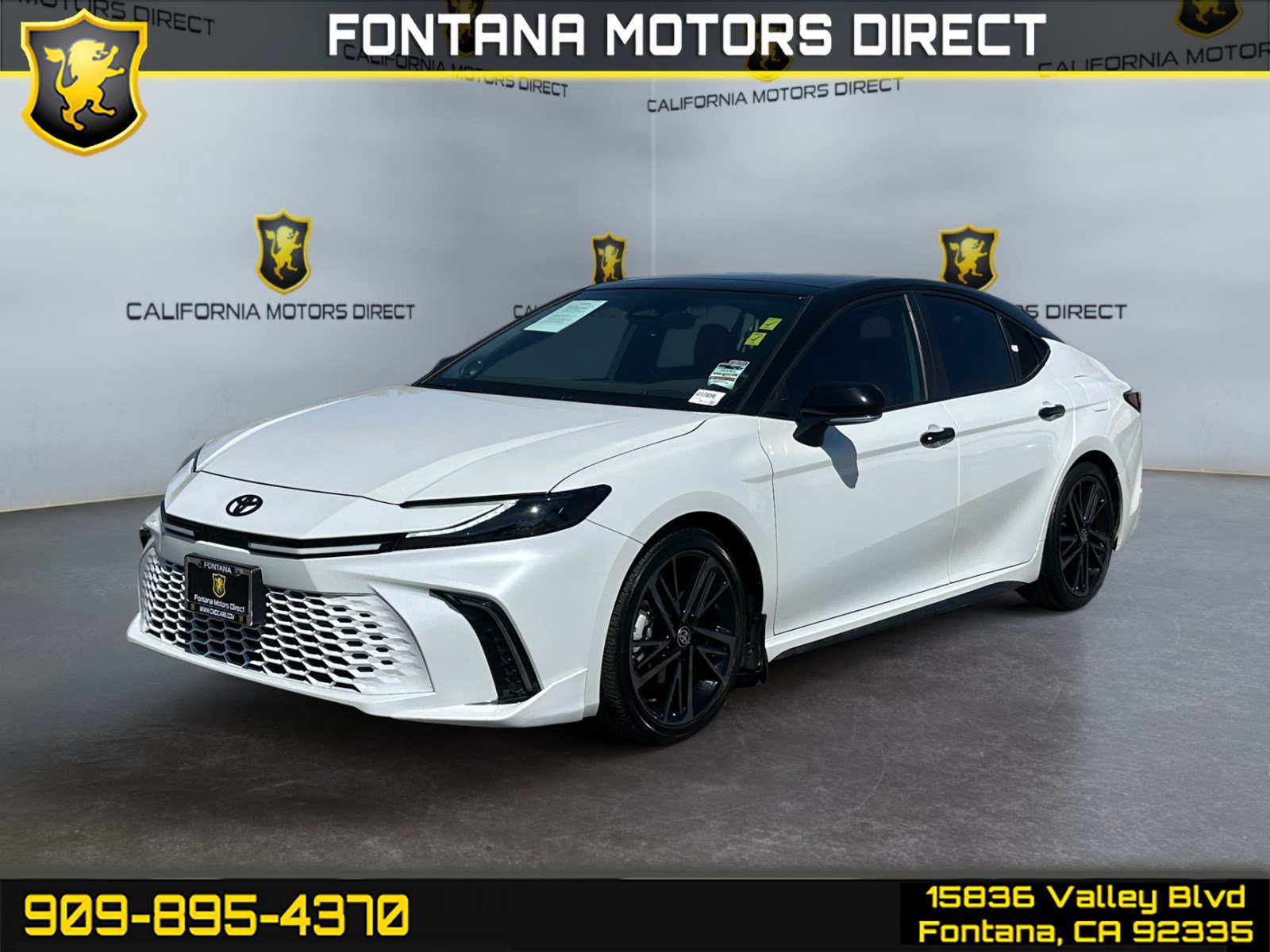 Used 2025 Toyota Camry XSE w/ Premium Package FWD image 1