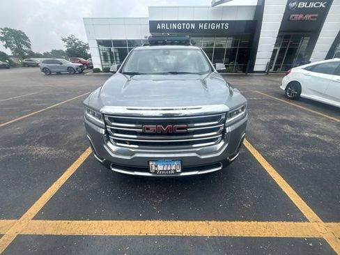 Used 2023 GMC Acadia SLE w/ Driver Convenience Package AWD/4WD image 3