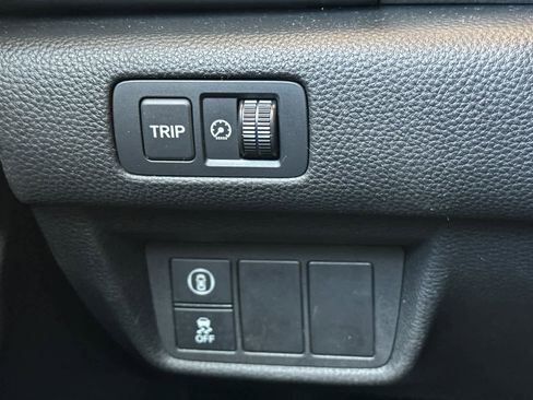 Used 2019 Honda Accord LX image 29