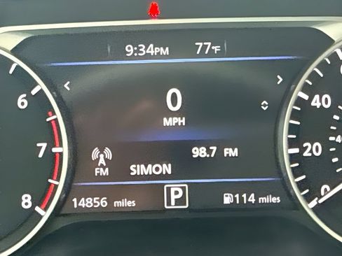 Used 2025 Nissan Sentra SR FWD image 13