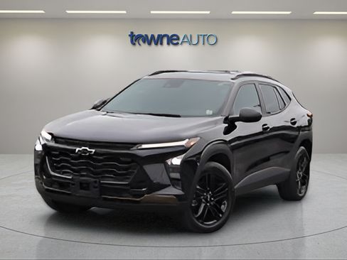 Used 2024 Chevrolet Trax ACTIV w/ Sunroof Package FWD image 10