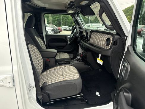 New 2026 Jeep Wrangler Unlimited Sport AWD/4WD image 25