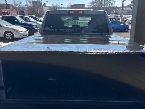 Used 2018 RAM 1500 Express image 14