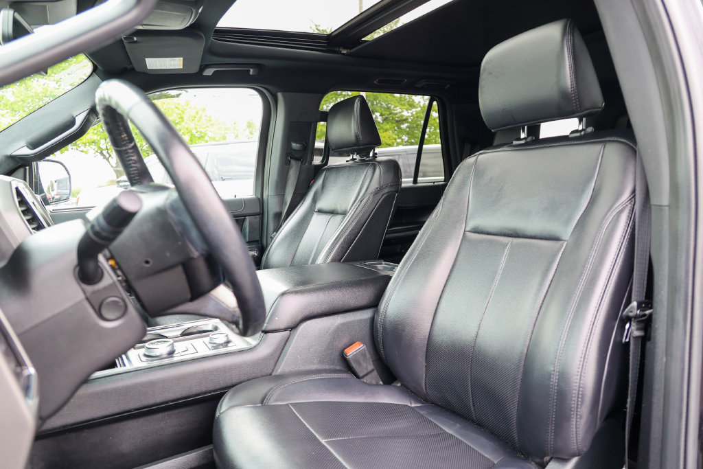 Used 2021 Ford Expedition XLT AWD/4WD image 30