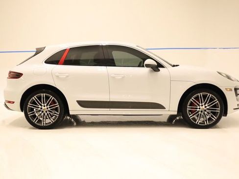 Used 2015 Porsche Macan Turbo AWD/4WD image 3