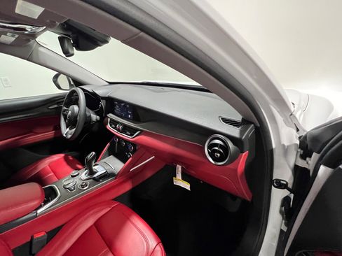 Used 2021 Alfa Romeo Stelvio Ti w/ Nero Edizione image 36