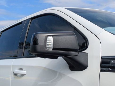 Used 2023 GMC Sierra 1500 AT4 w/ AT4 Premium Package image 13