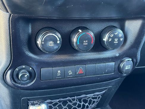 Used 2016 Jeep Wrangler Unlimited Sport AWD/4WD image 22