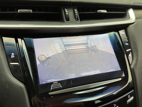 Used 2019 Cadillac XTS Luxury image 22