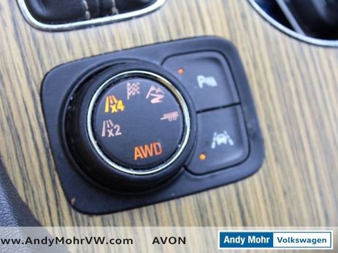 Used 2017 GMC Acadia Denali AWD/4WD image 42