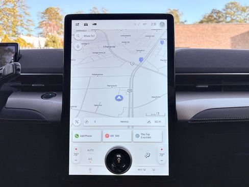 Used 2022 Ford Mustang Mach-E Select image 13