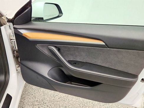 Used 2021 Tesla Model 3 Standard Range Plus RWD image 27