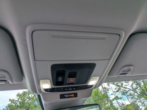 Used 2023 Honda Accord Touring image 14