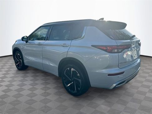 Used 2023 Mitsubishi Outlander SEL image 8