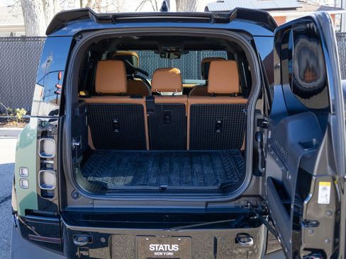 Used 2024 Land Rover Defender 110 V8 image 66