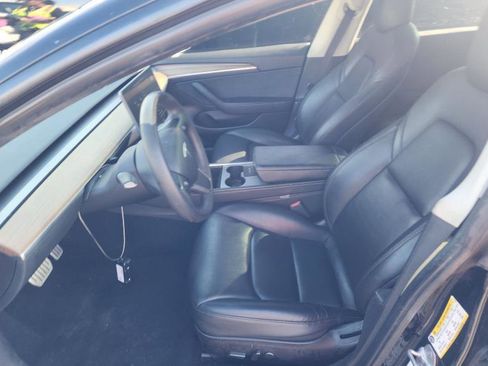 Used 2022 Tesla Model 3 Performance image 7