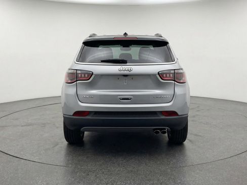 Used 2025 Jeep Compass Limited image 7