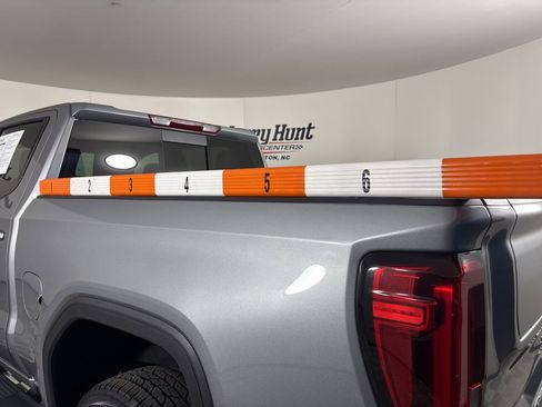 Used 2024 GMC Sierra 1500 AT4 w/ AT4 Premium Package image 7