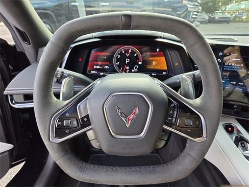 Used 2024 Chevrolet Corvette Stingray Preferred Cpe w/ Z51 Performance Package image 34