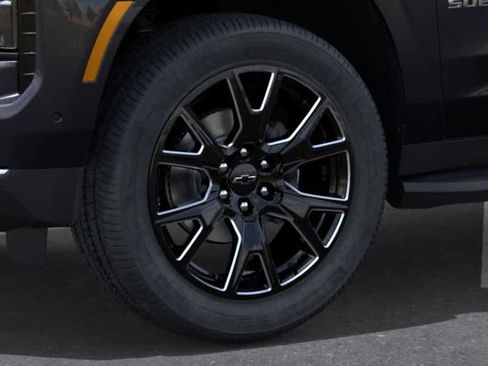 New 2026 Chevrolet Suburban Premier AWD/4WD image 9