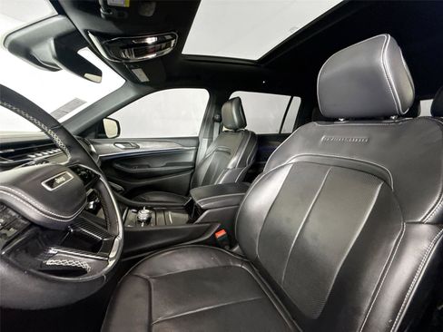 Used 2022 Jeep Grand Cherokee L Overland w/ MOPAR Finishing Package image 3