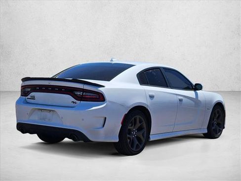 Used 2019 Dodge Charger R/T RWD image 5