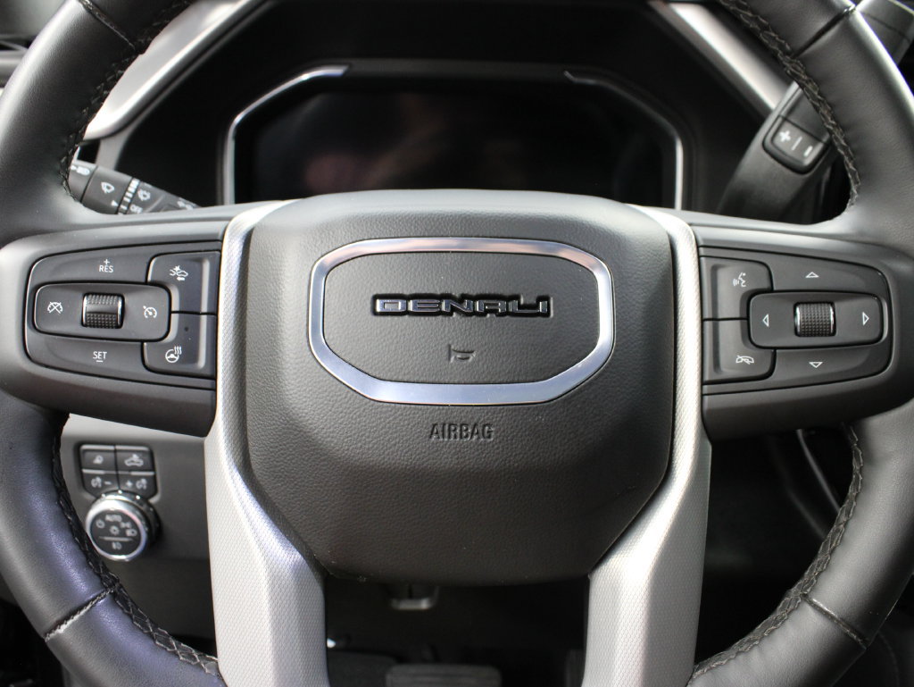 Used 2025 GMC Sierra 3500 Denali w/ Denali Reserve Package AWD/4WD image 66