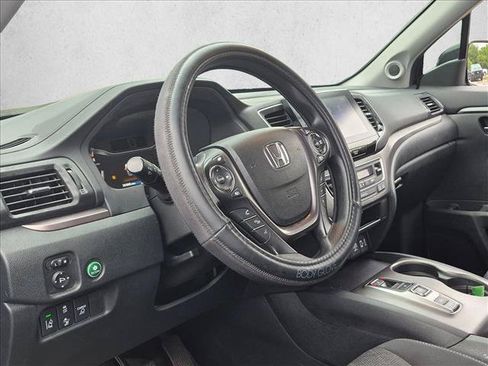 Used 2023 Honda Ridgeline Sport image 9