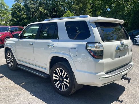 Used 2023 Toyota 4Runner Limited AWD/4WD image 6
