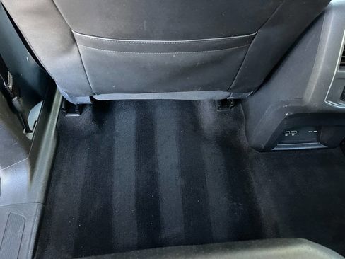 Used 2018 Volkswagen Atlas SEL image 19